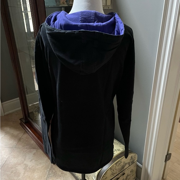 Cotton Hoodie~Kananaskis Country (Alberta)~Size M-Black - Picture 3 of 6